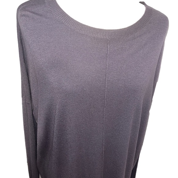 NWT Oversized split-hem Sweater, M/L - Picture 2 of 7
